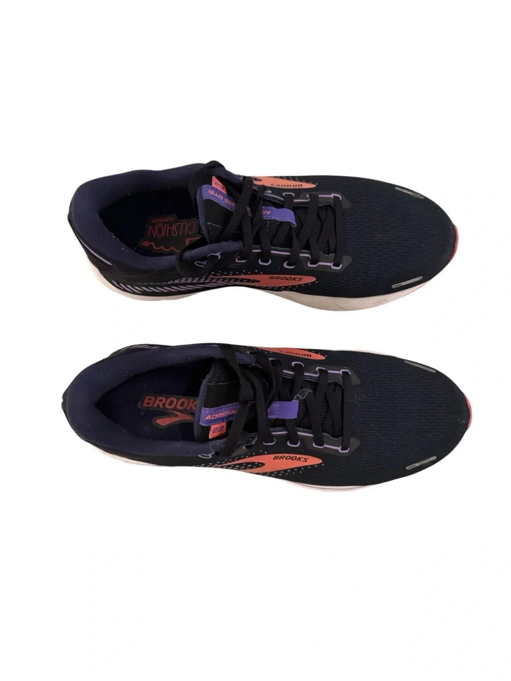 Brooks Adrenaline GTS 22 running shoes in a black, purple, andcoral women sz 11M